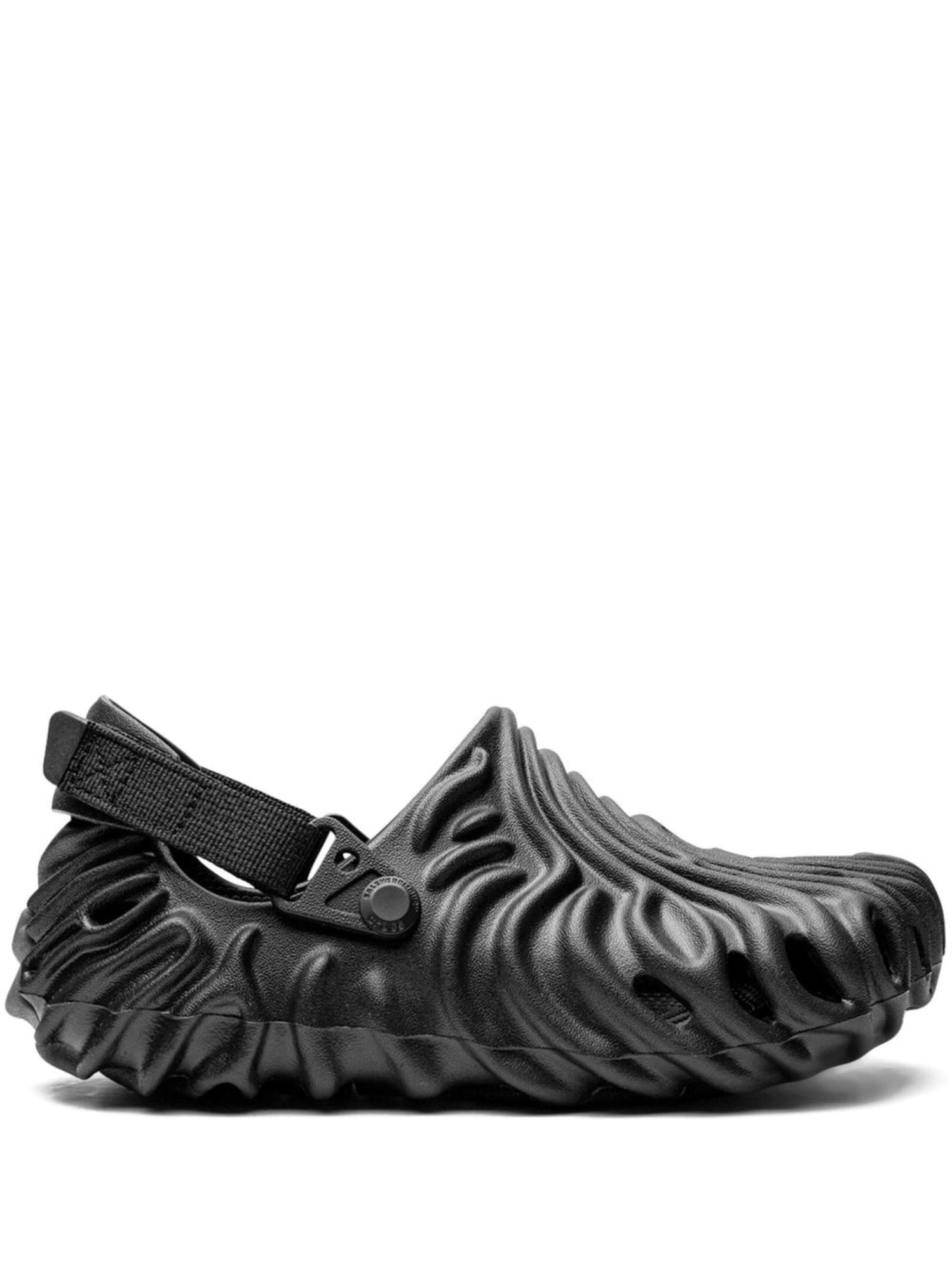19201488_42049980_2048 | AE JERSEY Black textured water shoe with an adjustable strap and buckle, shown from the side.