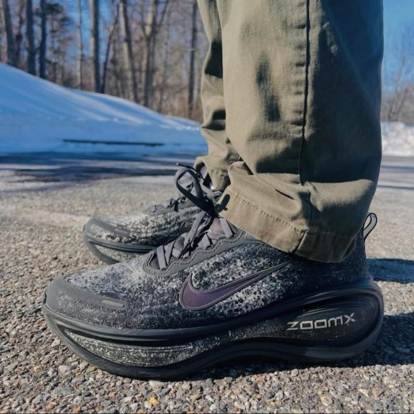 Nike Vomero Plus Anthracite Oatmeal Black