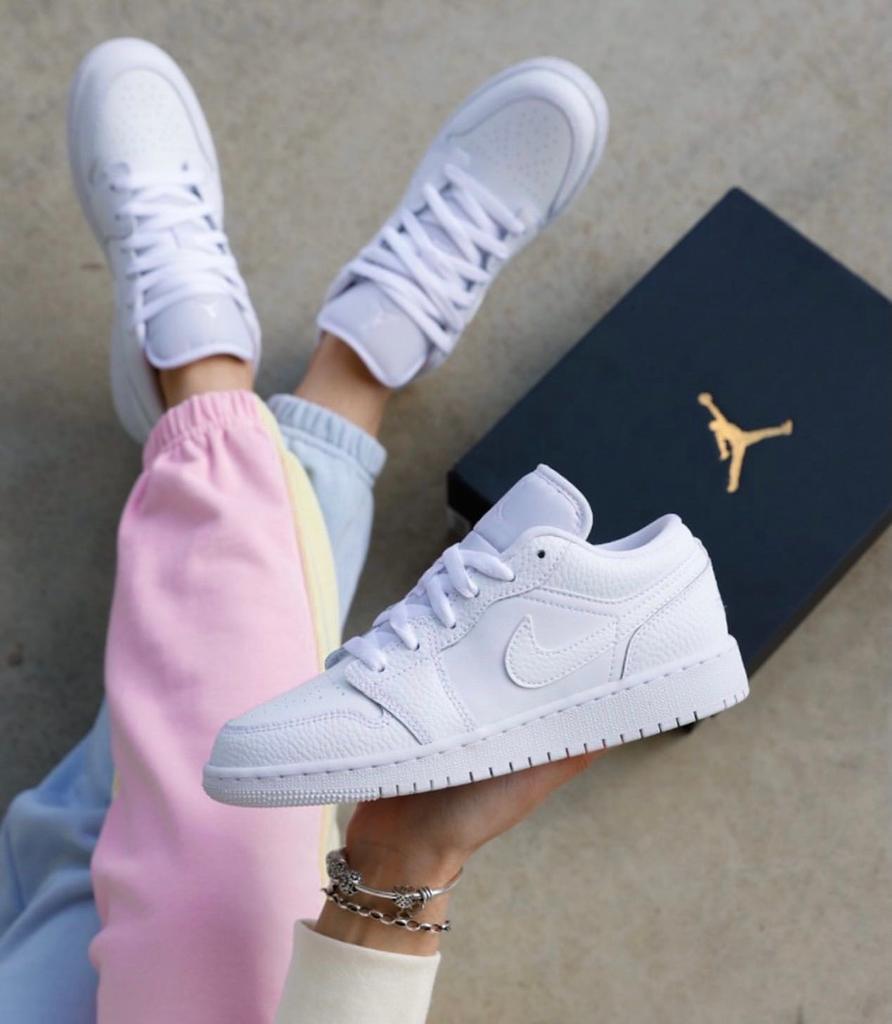 air-jordan-1-low-triple-white-859410 | AE JERSEY Air jordan 1 low triple white - uaessss