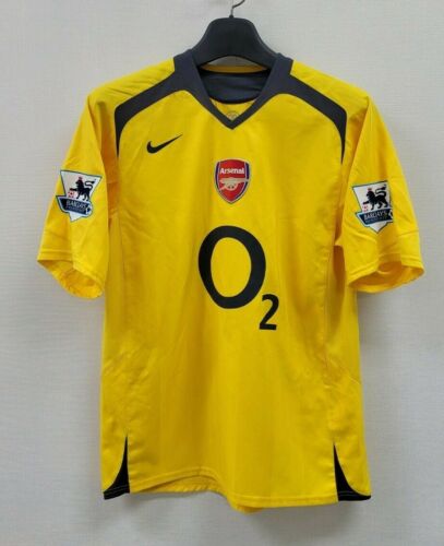 arsenal-away-classic-2006-with-henry-14-956368 | AE JERSEY Arsenal Away Classic 2006 With Henry 14 - uaessss