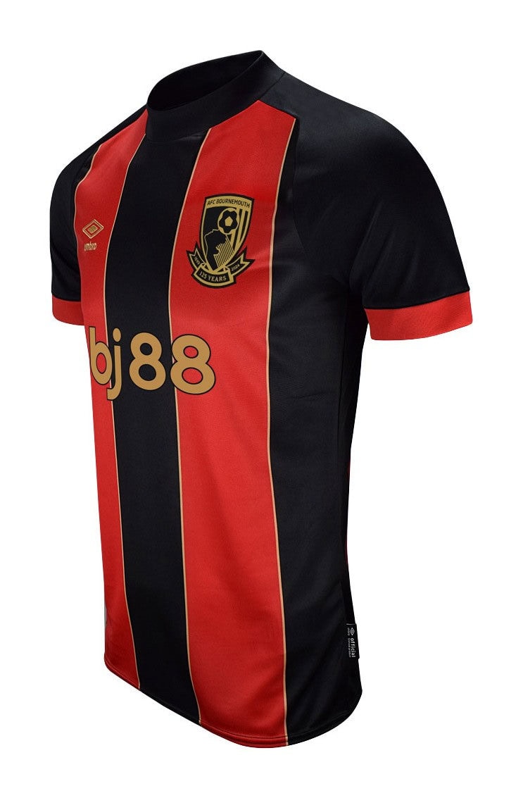 jTU1mCwqM9fCzV4 | AE JERSEY Black and red vertical-striped soccer jersey with club crest on the chest and gold sponsor text 'bj88'.
